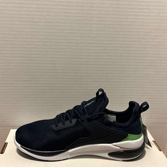 Men’s LA Gear athletic shoes - Picture 3 of 5